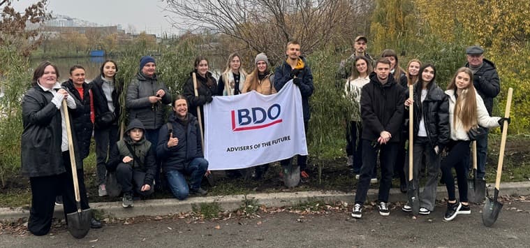 In Kyiv, employees planted three types of willow: Matsudana, common willow and Melanostachys